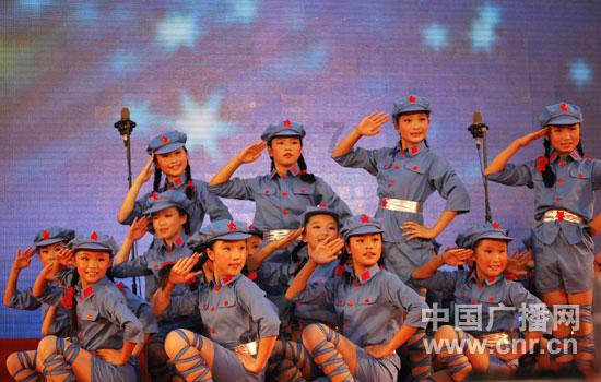 逃离无人的学校